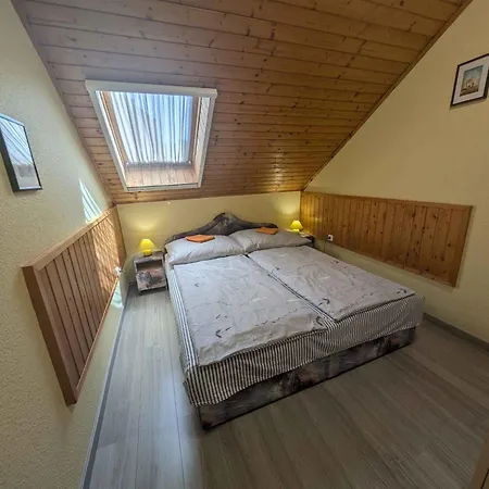 Apartament In 54574