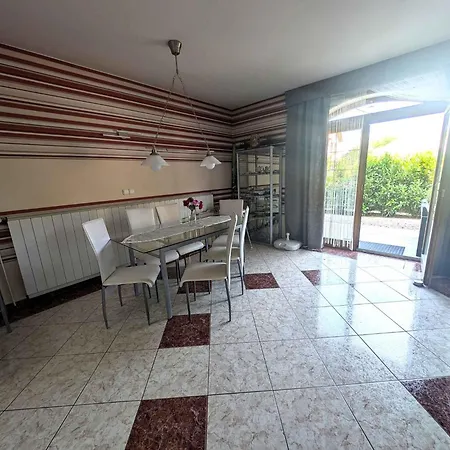 In 54574 Apartament *